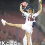 asiatica-volvio-loco-a-internet-7