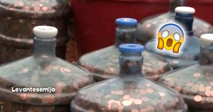 guardaba-monedas-y-esto-le-dijeron-cuando-las-llevo-al-banco